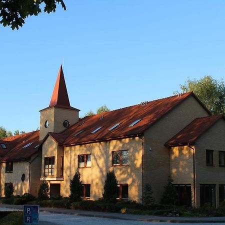 Hotel Uroczysko Porszewice - Osrodek Konferencyjno-Rekolekcyjny Pabianice Exterior foto